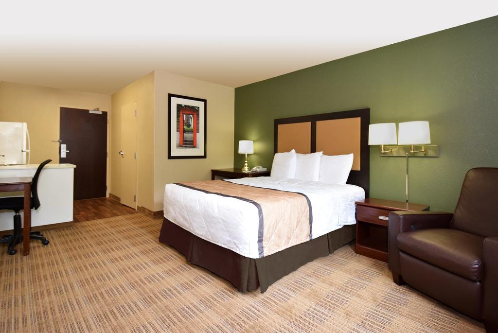 Extended Stay America Suites - Raleigh - Cary - Regency Parkway North Buitenkant foto