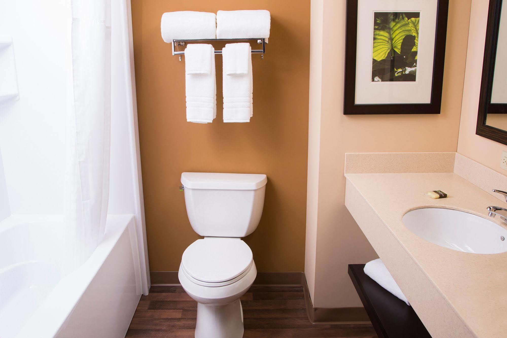 Extended Stay America Suites - Raleigh - Cary - Regency Parkway North Buitenkant foto